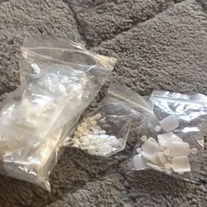 Toe nail pieces